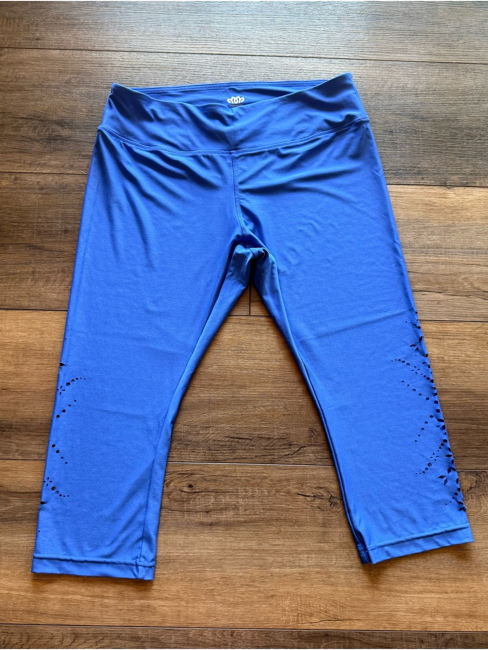 Maurice’s In Motion Capri Leggings with Laser-Cut Detail